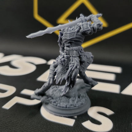 Corsicus, Werewolf Knight (Male Werewolf Paladin)