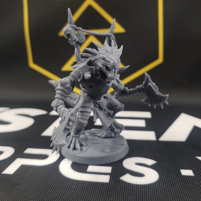 Zarrkan Bloodjaw (Male Lizardfolk Warlord)